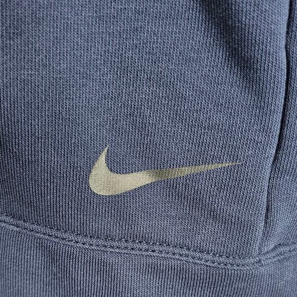 Nike Sweatshirt - Picture 3 of 6